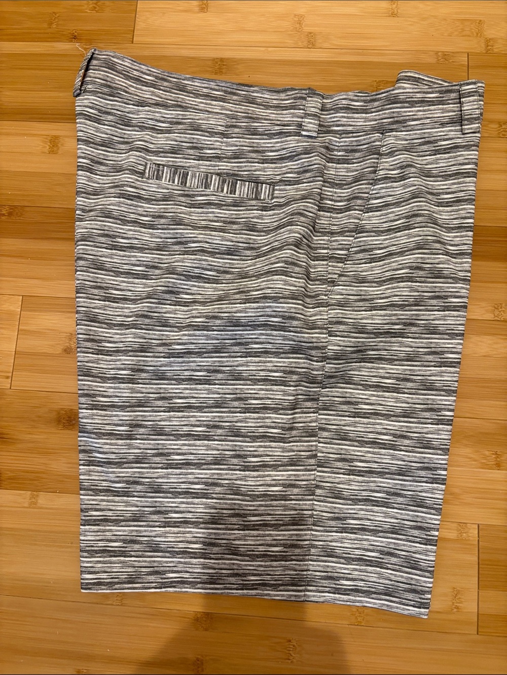 PGA Tour Gray and White Striped Golf Shorts in Size 38